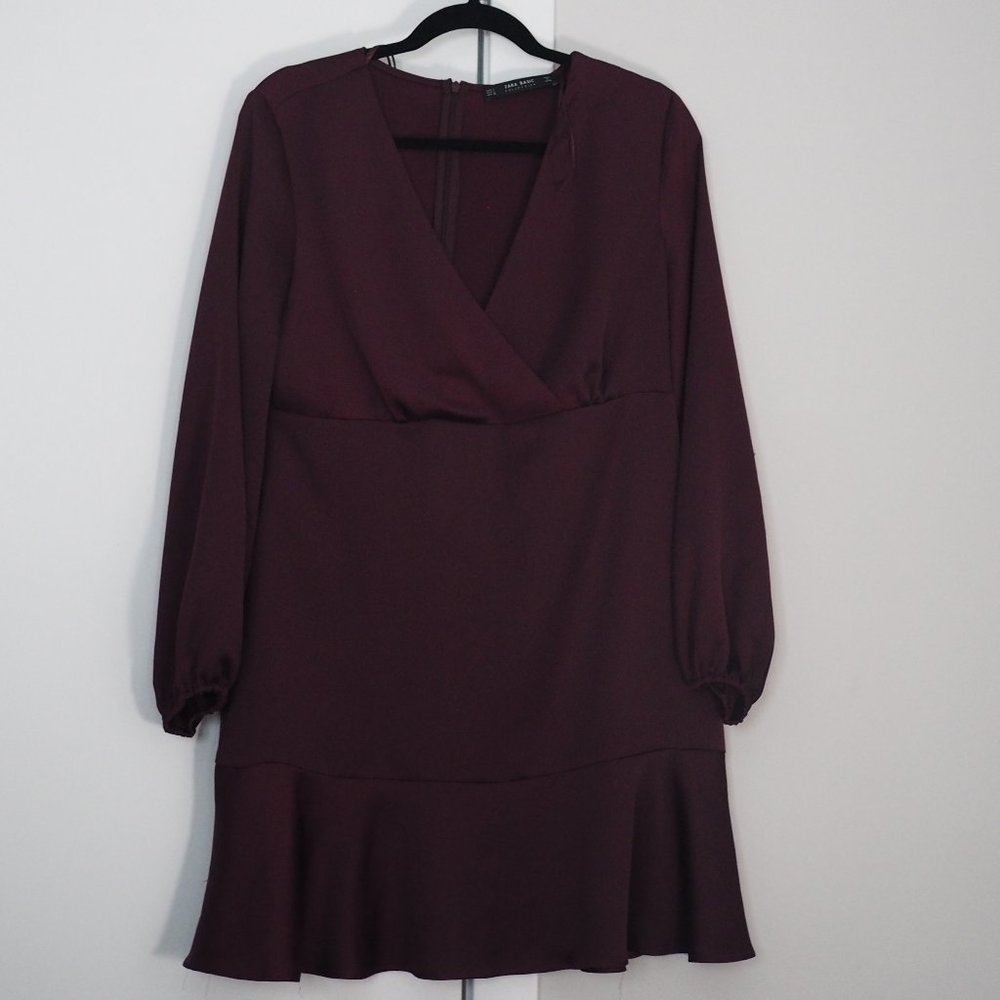 ZARA Long Sleeves V Neck Dress, Size L Knee-length